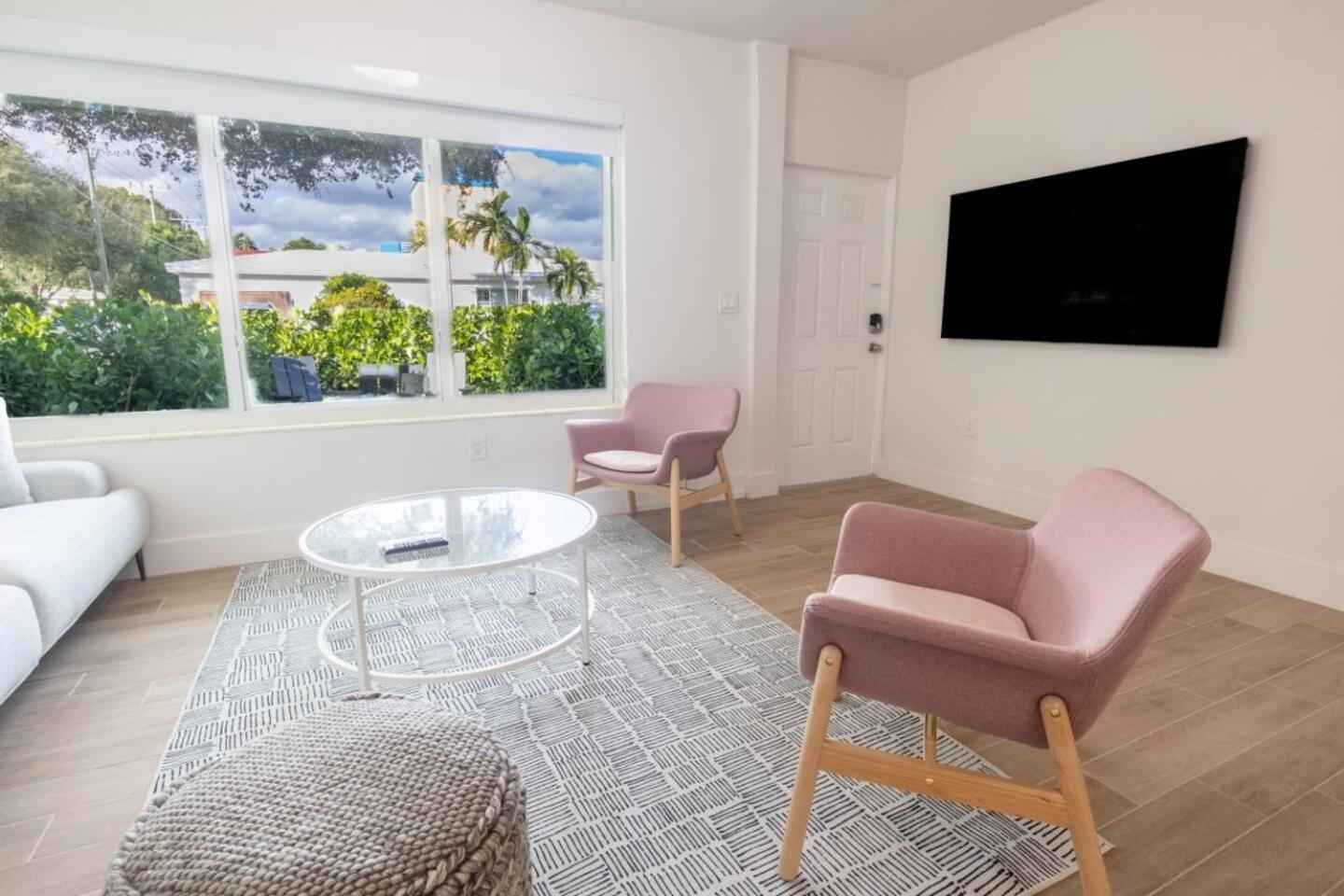 Stylish 2Bed Apartment El Portal Miami Kültér fotó
