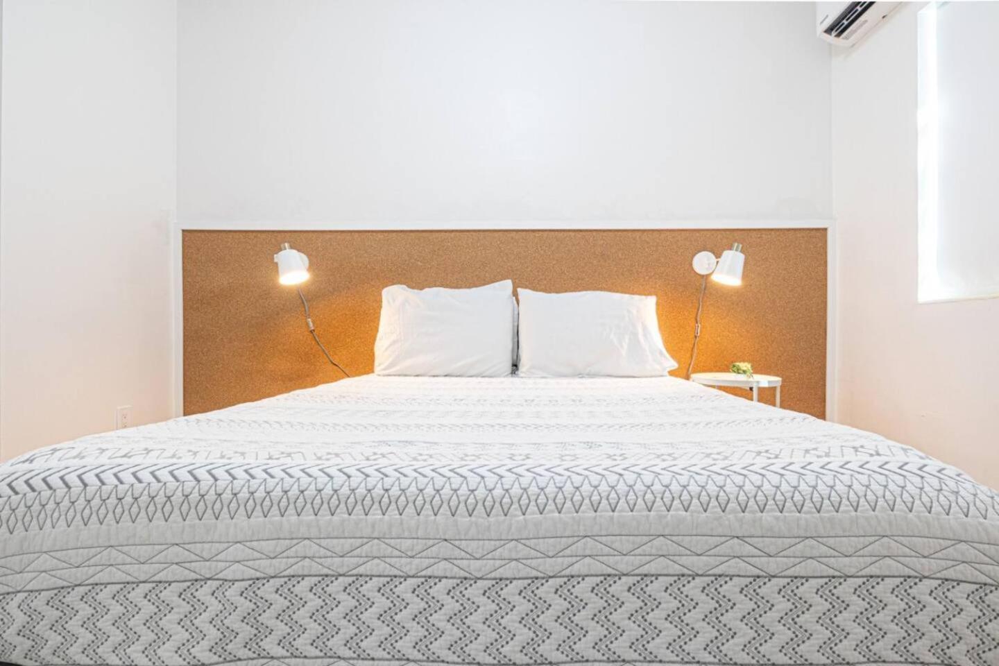 Stylish 2Bed Apartment El Portal Miami Kültér fotó