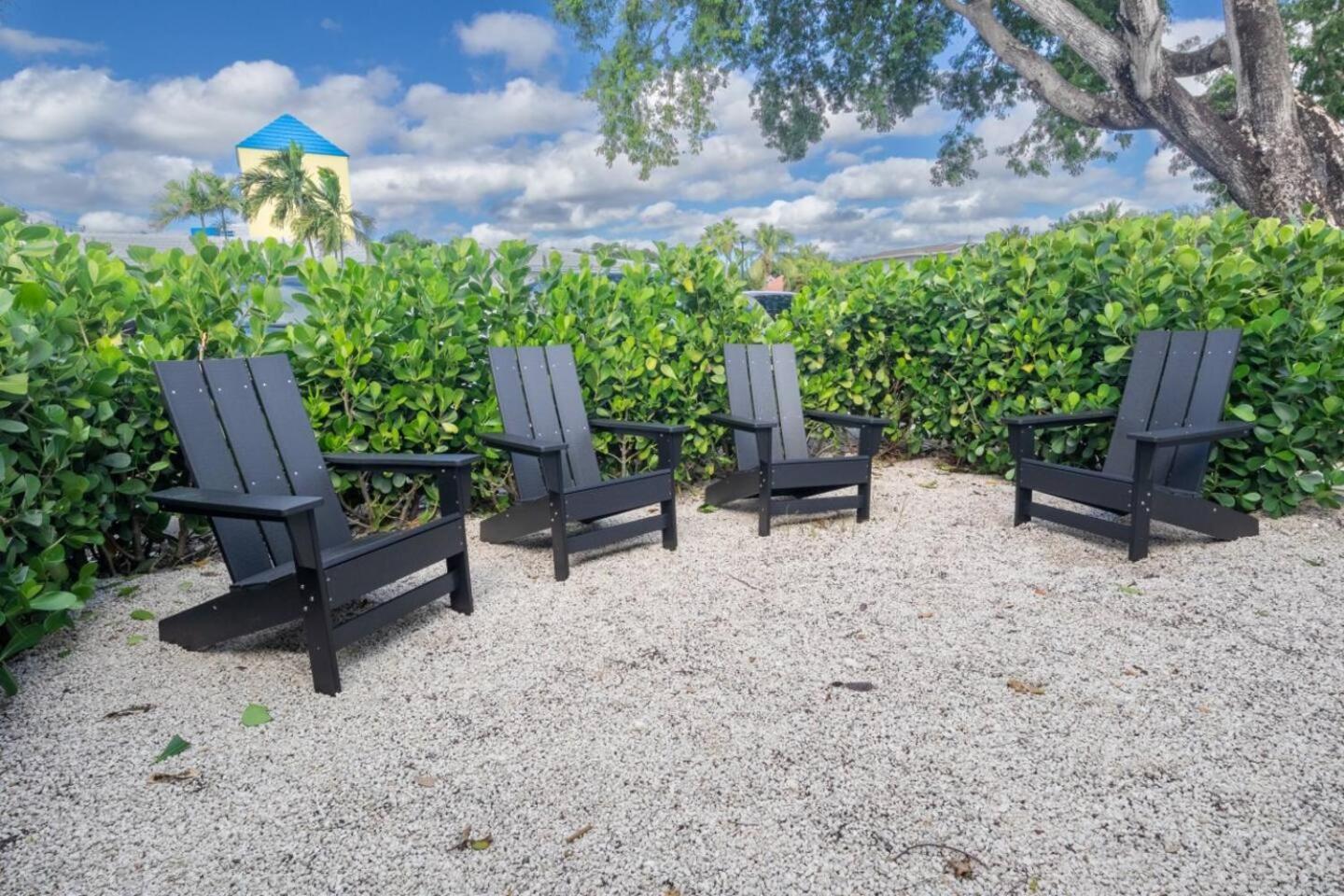 Stylish 2Bed Apartment El Portal Miami Kültér fotó